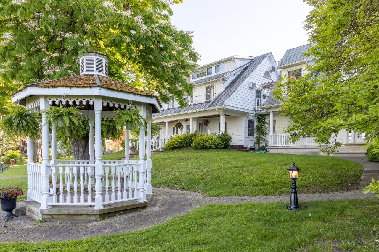Chestnut Inn Niagara Falls Exterior photo