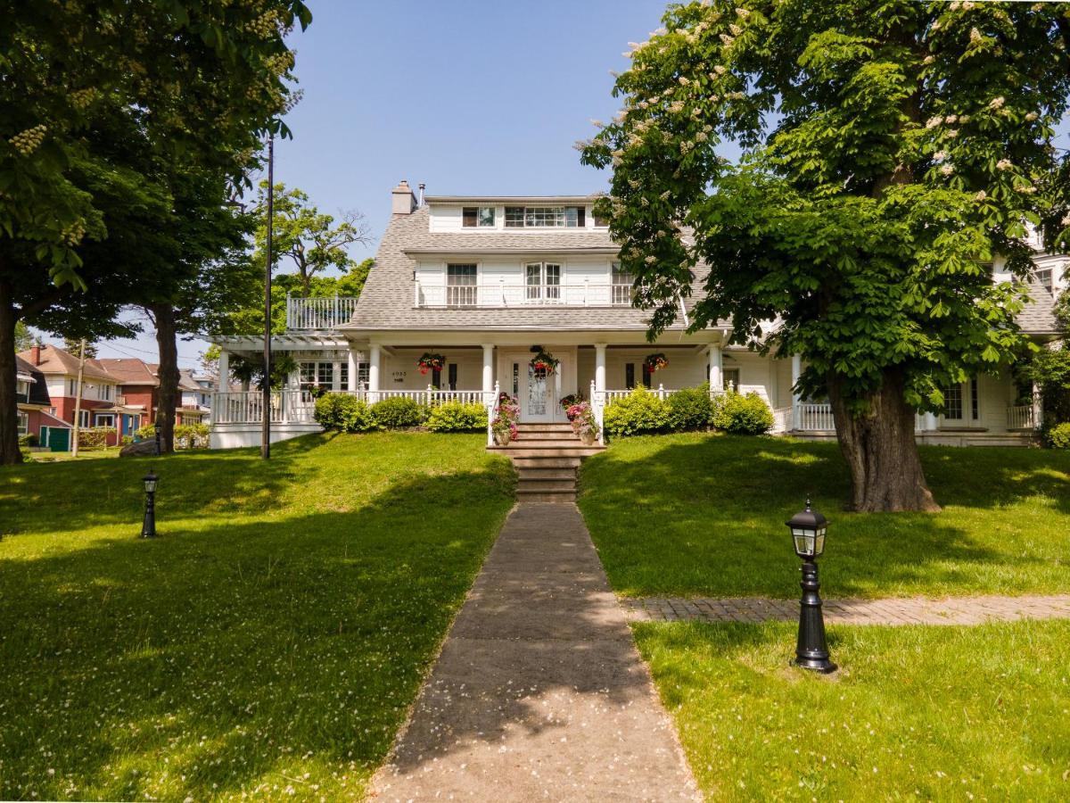 Chestnut Inn Niagara Falls Exterior photo